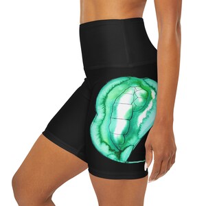 Black Yoga Shorts, Yoga Shorts, Yoga Wear, High Waist Shorts, Black Shorts Women, Activewear for Women, Yoga Leggings for Women, Lips Shorts