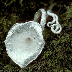 softly shining - light silver shellflower ring - single handcrafted work with love in silver 925 sterling - unique