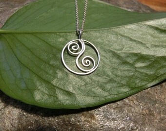 Pendant in silver with fine spiral ornamentation - The Awakening from The Dark to the Light