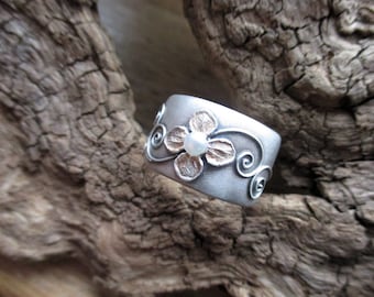 Wonderful flower ring with spirals 14 mm