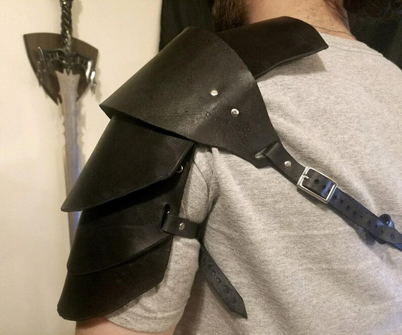 Celtic Warrior Leather Pauldron spaulder