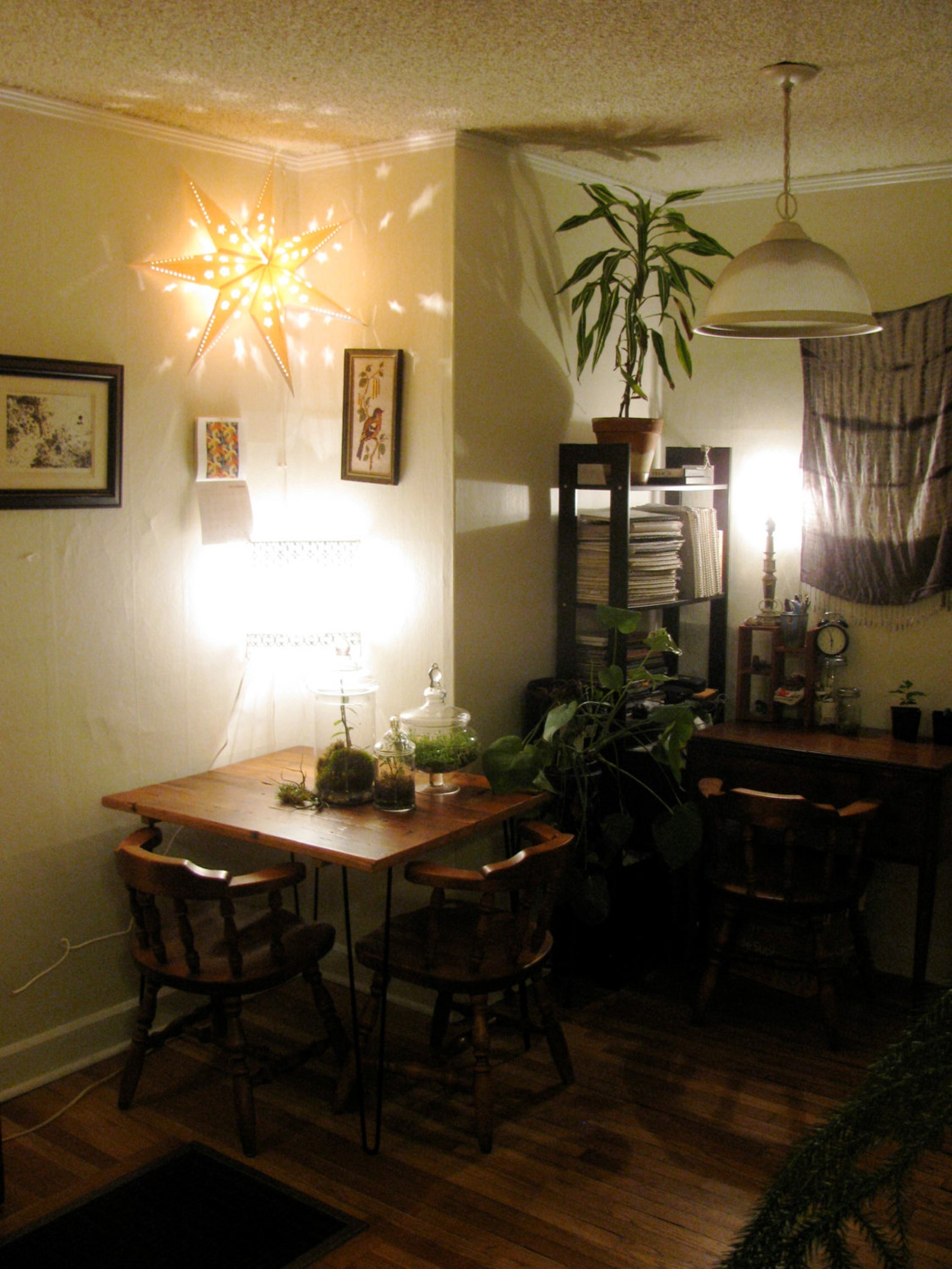 Mesa de comedor pequeña cocina de madera reciclada con patas | Etsy