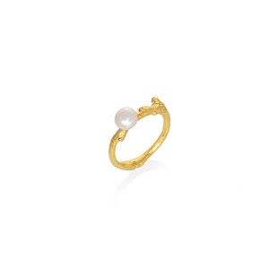 pearl ring