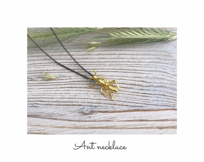 ant necklace