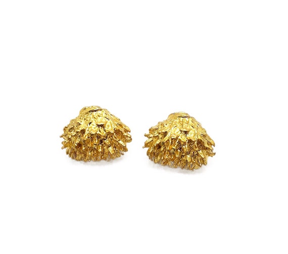 acorn stud earrings