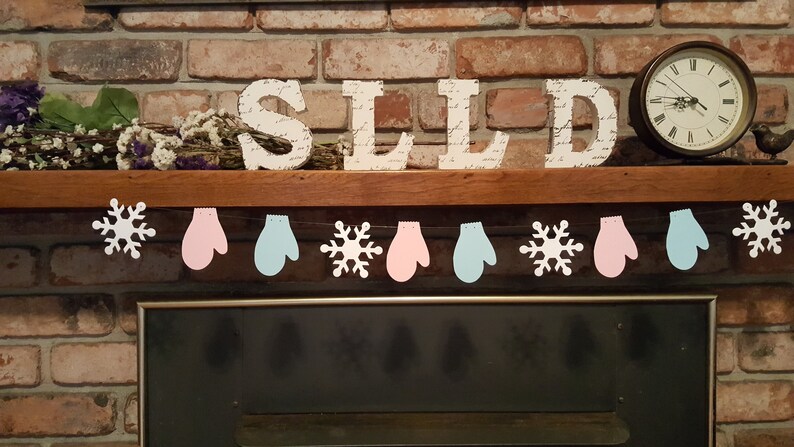 Gender reveal garland,Mitten garland,Baby shower decor,Winter decorations,Holiday decor,Winer birthday garland,Winter onederland decor