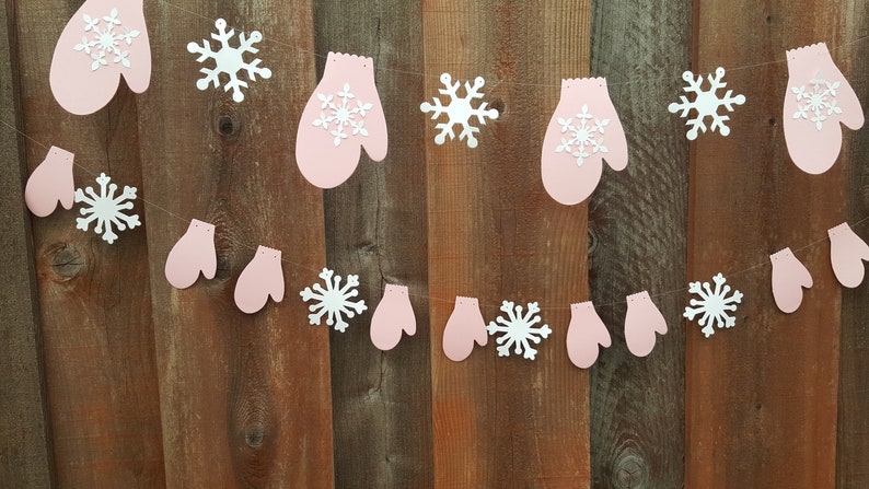 Gender reveal garland,Mitten garland,Baby shower decor,Winter decorations,Holiday decor,Winer birthday garland,Winter onederland decor