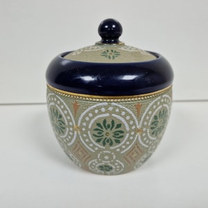 Lovely Lovatt Langley Mill Pottery Lidded Tobacco Jar.