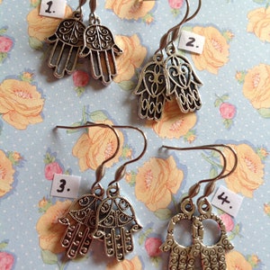 Hamsa Earrings Hamsa Charm Earrings Spiritual Charm Silver Hand Hamsa Prayer Spirit Jewellery Hand Jewellery Hand Earrings Engraved Hands
