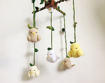 Babymobile - Amigurumi Vögelchen und Rebe-Baby-Mobile, Krippe Mobile, Kinderzimmer, Vogel häkeln Mobile, mobile Vögel häkeln