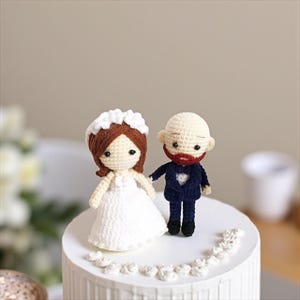 Crochet Bride and Groom Cake Topper: Handmade Wedding Decoration