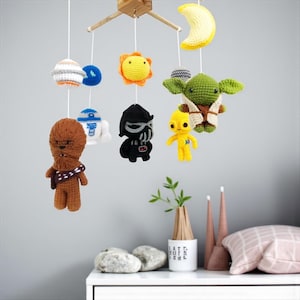 Star wars Baby Mobile , Outer space baby mobile,Yoda,Robot, Darth Vador crochet mobile,  Baby Crib Mobile, Nursery mobile