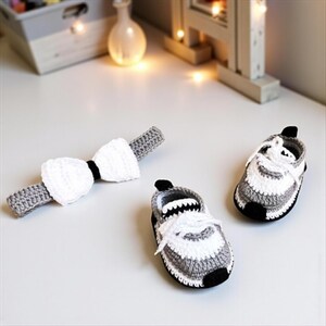 Crochet Baby Sneaker and Headband Set: Gray & White Cotton