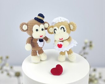 Crochet Monkey Wedding Cake Topper: Bride & Groom with Red Heart