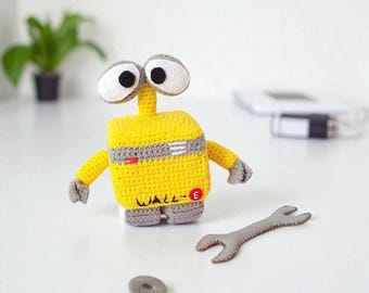 Crochet Wall-E Robot Amigurumi: Handmade Nursery Decor