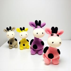 Linda familia de jirafas Amigurumi, Decoración infantil, jirafa de crochet, Jirafa de crochet, Animal de crochet hecho a mano, Regalo para bebé, Regalo, Muñeca jirafa