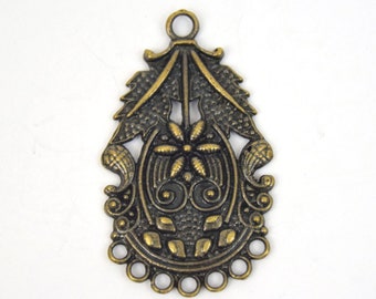 Antique Brass Chandelier Charm Pendant: Ornate Copper Embellishment (32mm x 45mm)