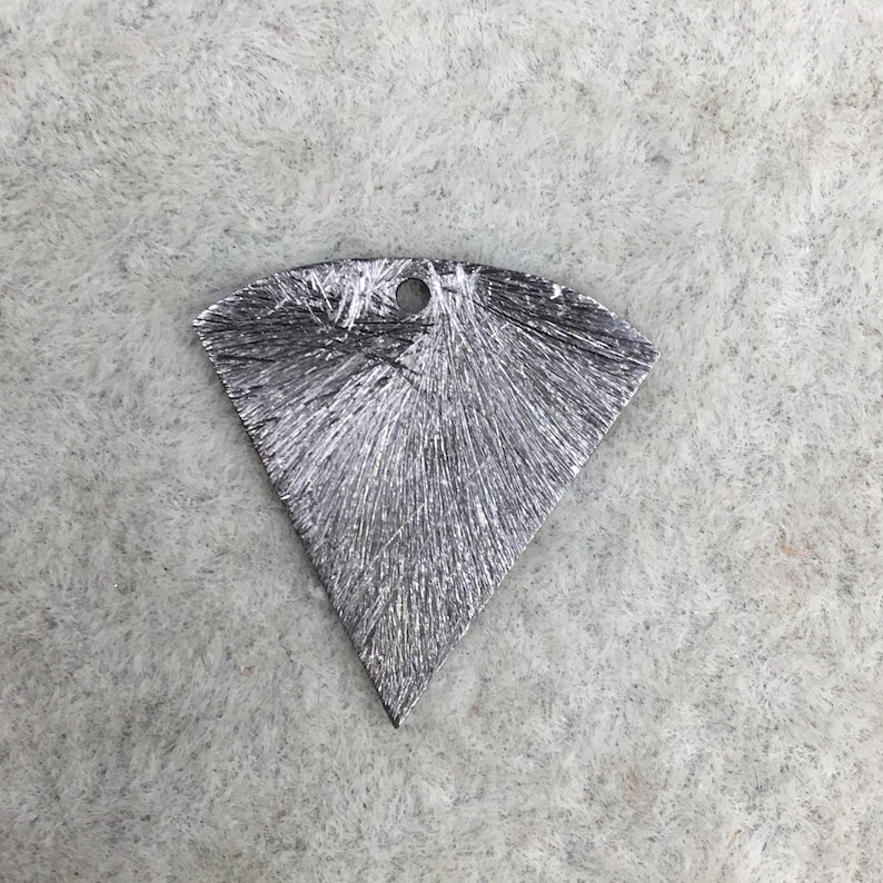 Sold in Pre-Counted Packs of 10 Pieces 18mm x 18mm Gunmetal Brushed Finish Blank Inverted Triangle Shaped Plated Copper Components