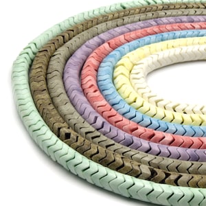 Heishi-glaskralen | Geverfde golvende Heishi-vormige kralen | Mint Wit Bruin Grijs Blauw Rood Lavendel | Verkrijgbaar in 4 mm 6 mm 8 mm