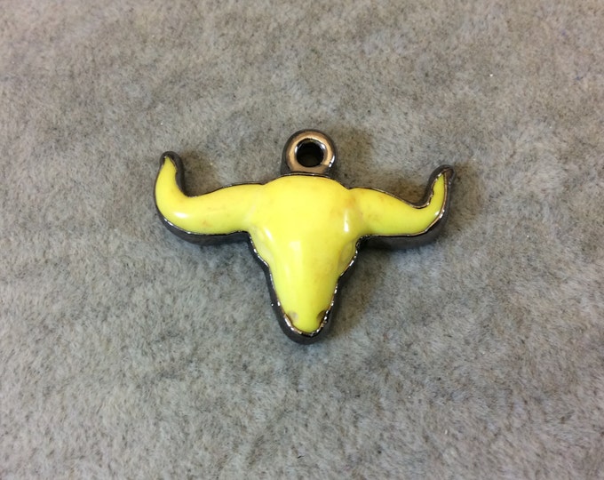 1.5" Gunmetal Plated Yellow Acrylic Steer Skull Pendant - Measuring 36mm x 25mm Approx. - Available in Other Colors, See Related Items Link