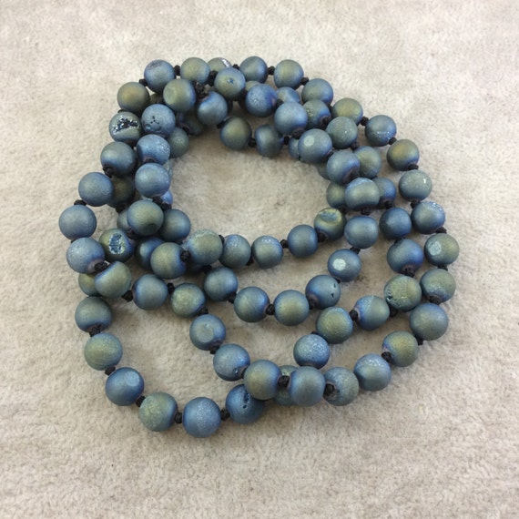 Thread necklace online shop