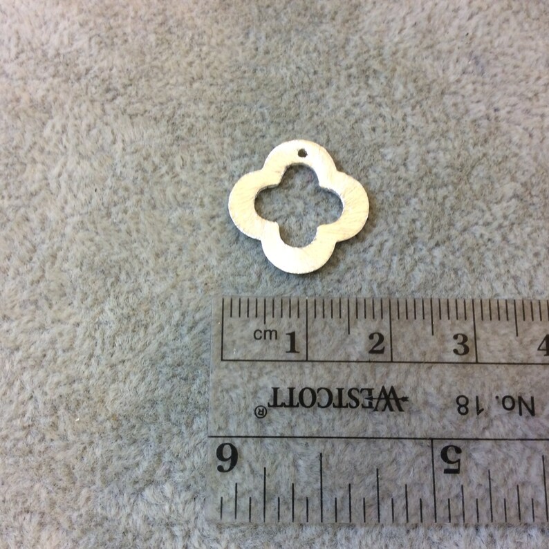 047-SV Sold in Pre-Counted Bulk Packs of 10 Pieces 17mm Silver Brushed Finish Thick Open Quatrefoil Shaped Plated Copper Components