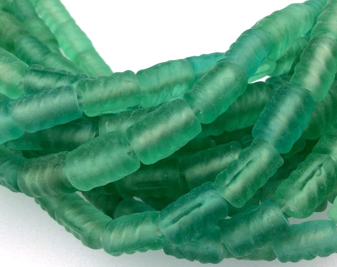 18mm x 22mm Matte Green Spiral Textured Barrel Shaped Indian Beach/Sea Beadlanta Glass Beads - Sold by 15" Strands - Approx 36 Beads
