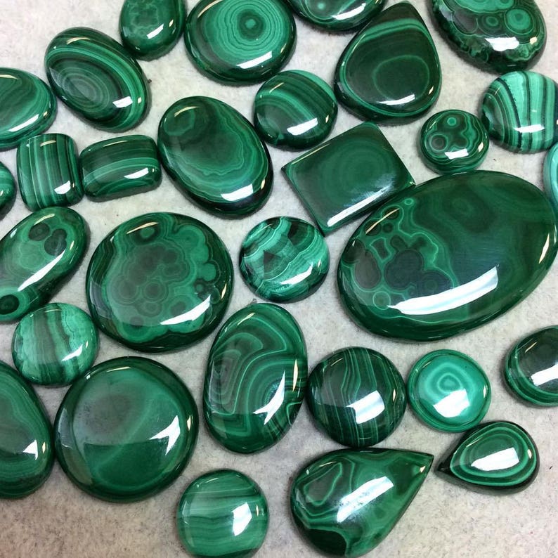 Natural High Quality Cab Measuring 19mm x 29mm OOAK Genuine Malachite OblongOval Shaped Flat Backed Cabochon 5mm Dome Height