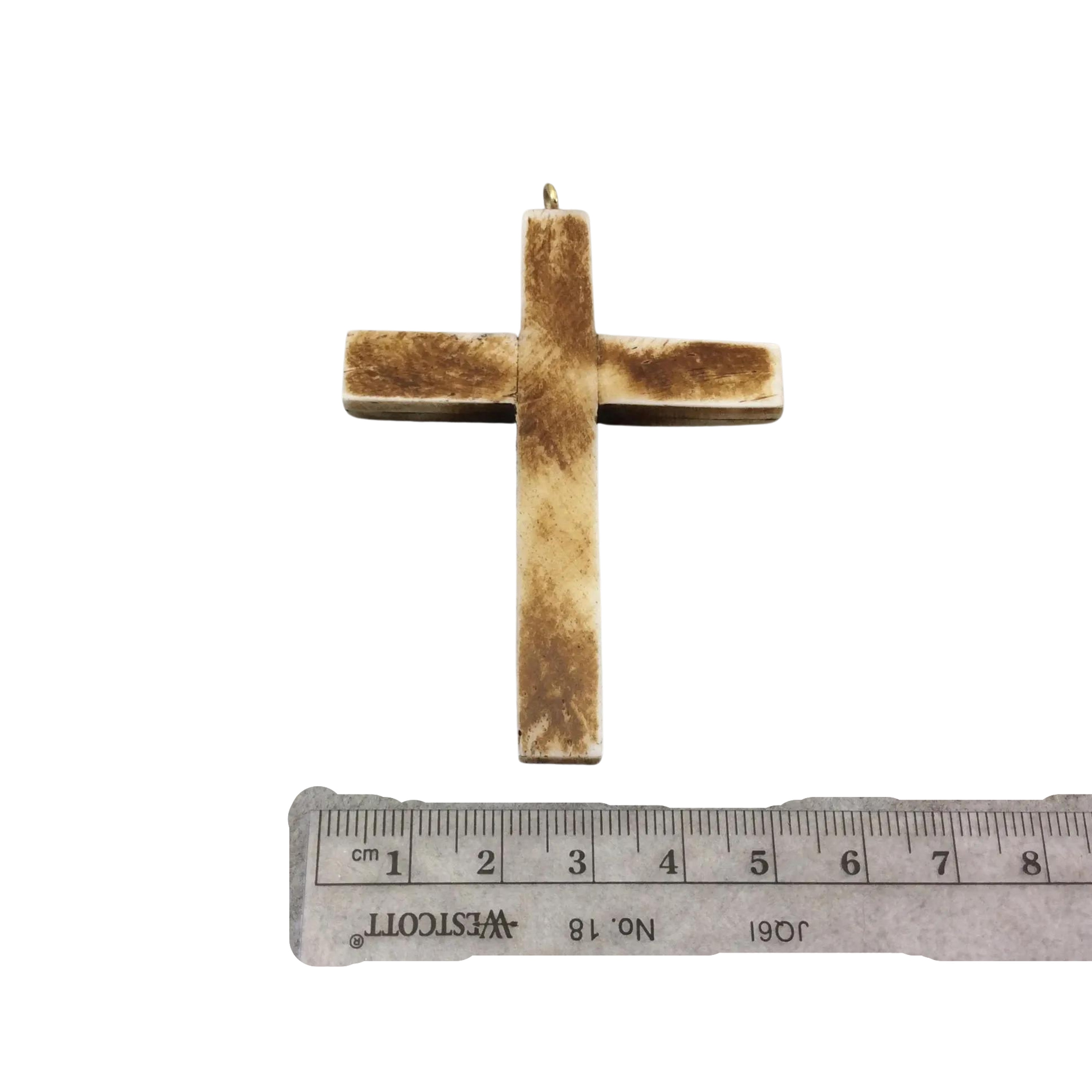 骨製十字架ペンダント：手彫りの宗教的なジュエリーパーツ（2.5インチ 