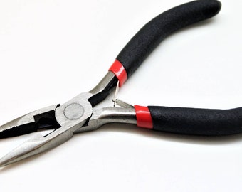 Flat-nose plier black and red 135 mm x 1