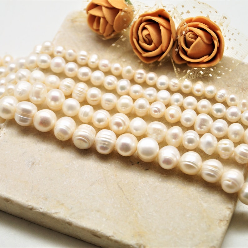 Perles d'eau douce blanches 5/6 mm à 9/10 mm image 1