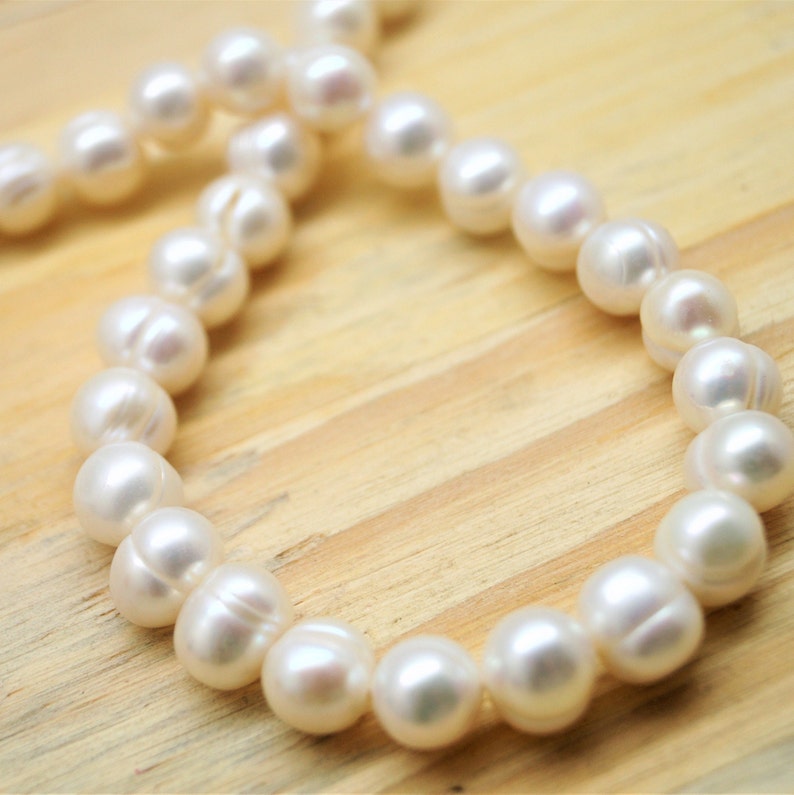 Perles d'eau douce blanches 5/6 mm à 9/10 mm 6 à 7 Mm