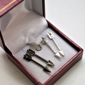 10 silver and bronze arrows charms 29*5 mm