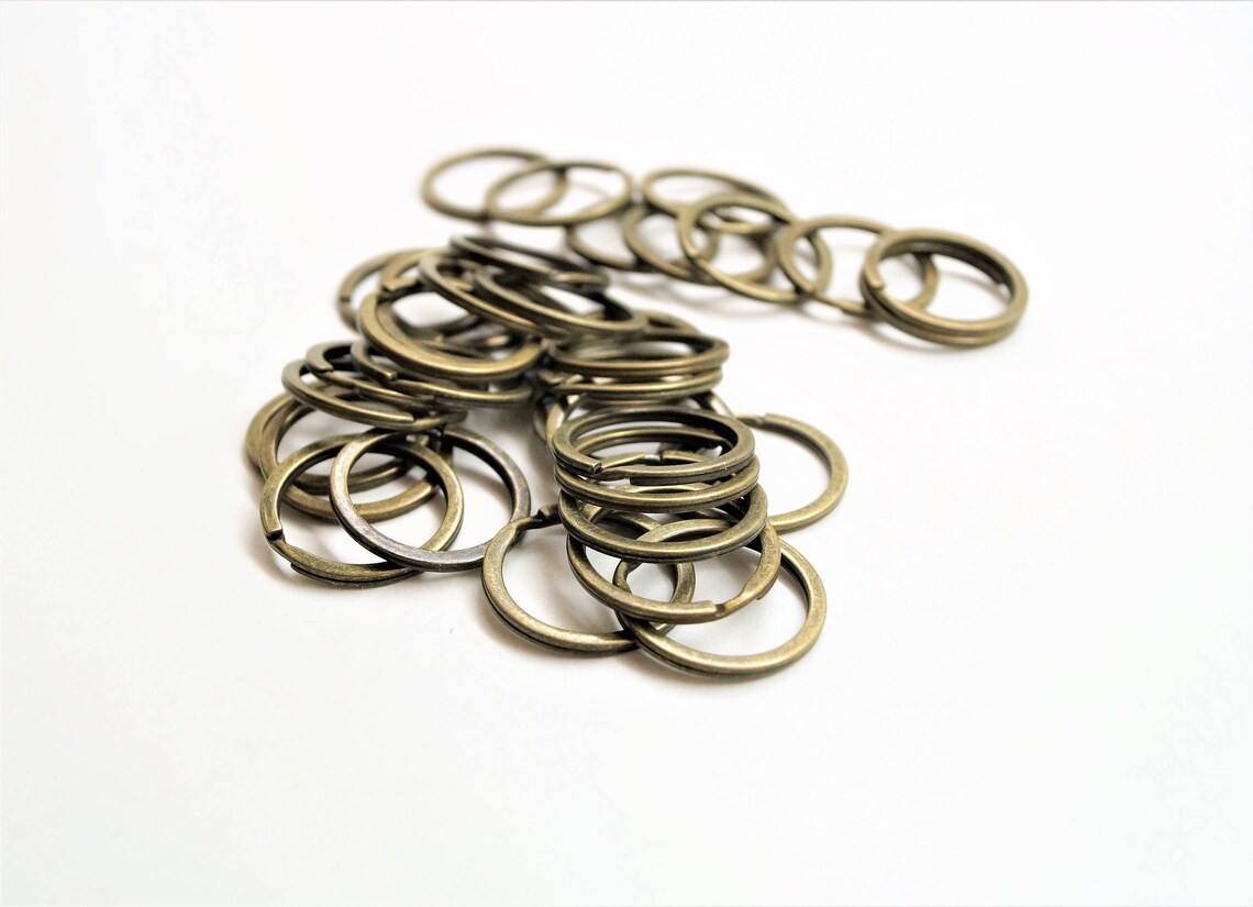Lot De 50 Anneaux Porte-Clés En Métal Argenté Rhodium 30mm - Neuf Pour Fabrication Bijoux/Clefs - EAN 4558550017369
