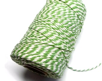 Coupon de 10 mètres de ficelle "Baker twine", vert herbe et blanc, 2 mm