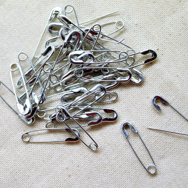 safety pins, badges, brooch 195 mm image 6