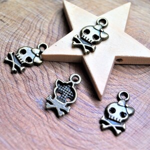 Skull charms metal 2011 mm image 8