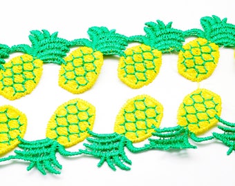 Coupon of lace ribbon of 10 pineapples 27 x 32 mm