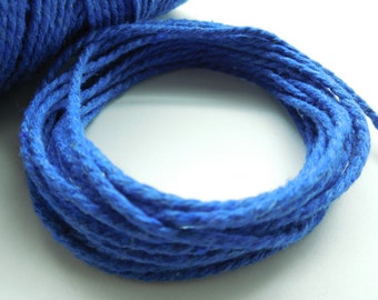 Lot of 10 meters of "Baker's twine", solid blue, 2 mm thick 2 strands