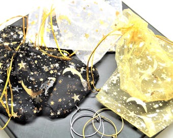 Pochettes organza étoiles et lunes 7*9 et 12*9 cm par 10
