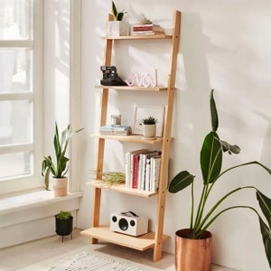 Leaning Ladder Shelf Bookcase: Farmhouse Tower Storage