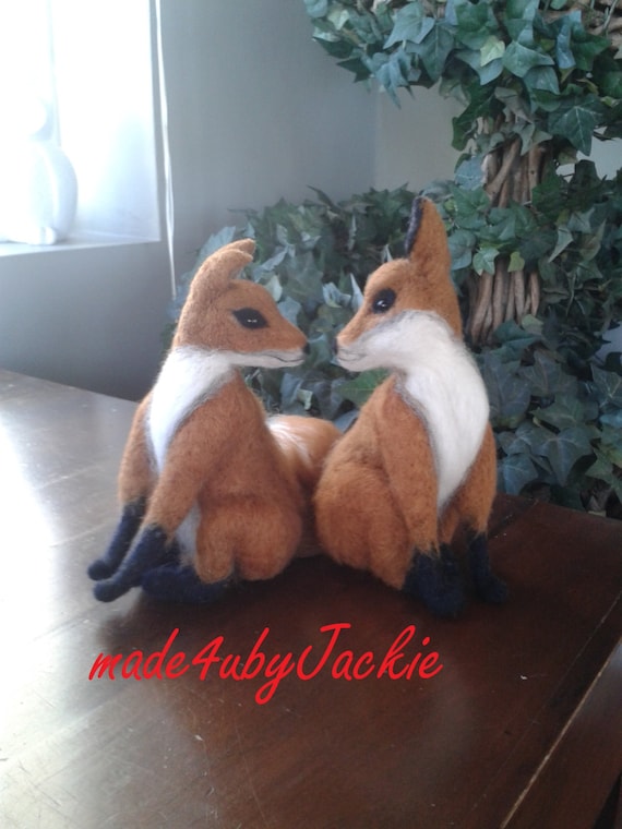 Needle felted animal - Kissing fox - Felted animal - Felted fox - Gift for her - Needle felted fox - Gift Needle felted Animal, felted toy