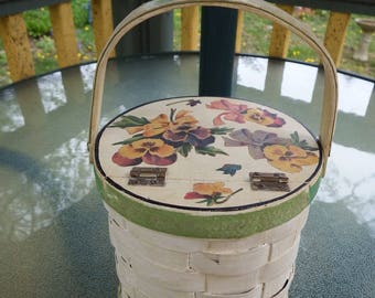 Vintage  Decoupage Woven Basket Handbag With Change Purse Lined 1950's Flowers and Bows Decoupage and Lining Shabby Chic Vintage Style