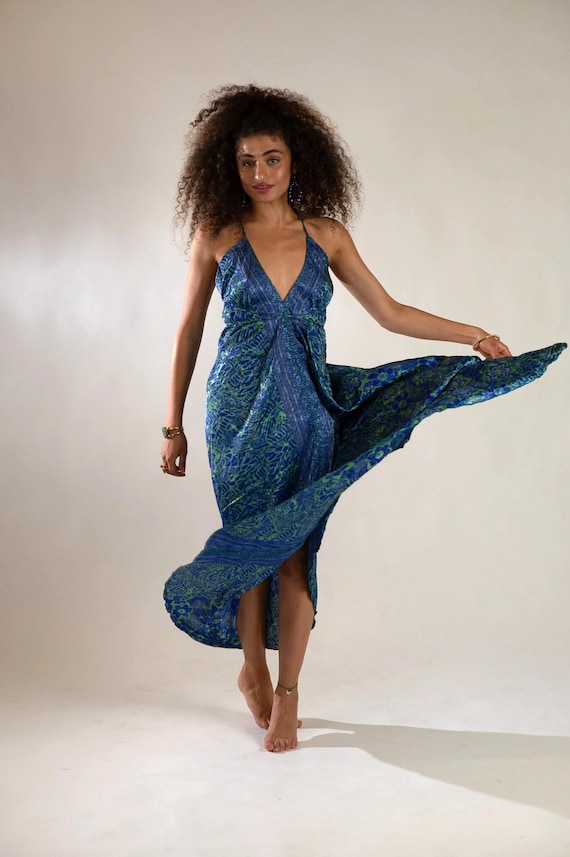 classic long evening dresses Fitted Satin Draped Cowl Dress Ladivine BD7045 – ABC Fashion S26180 5X Model Notes Color:Stone BCBG Max Azria –