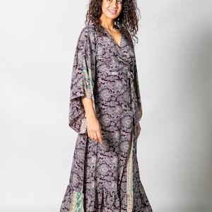 Wrap around maxi dress in floral print Green maxi dress Gray-purple bohemian long kaftan with bell sleeves Deep v neck Maternity rave image 9
