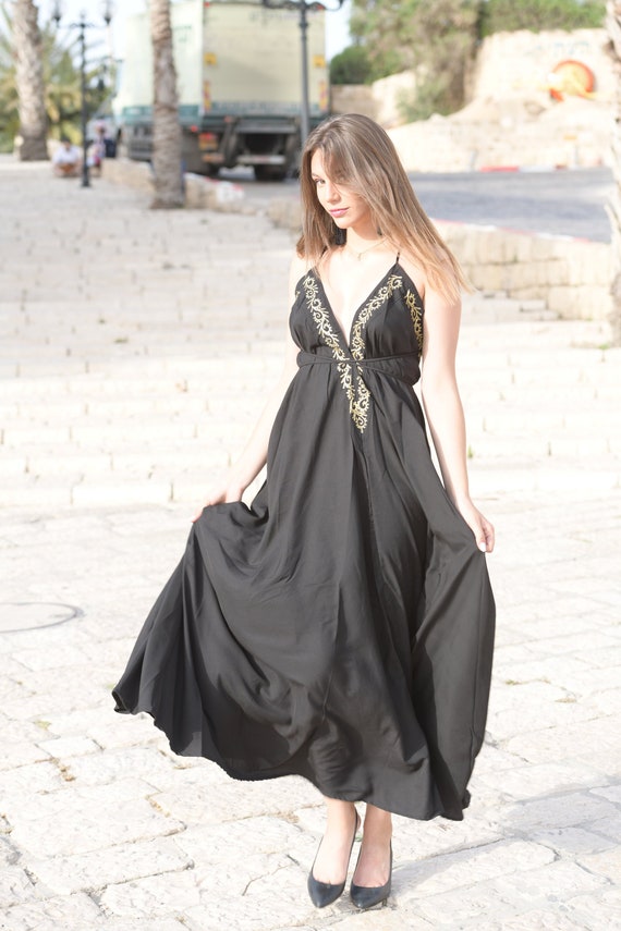 Royal maxi dress with gold/silver embroidery/open back dress/maxi Black evening dress for woman/ethnic dress/dress/wedding/loos dress Royal maxi dress with gold/silver embroidery/open back dress/maxi Black evening dress for woman/ethnic dress/dress/wedding/loos dress