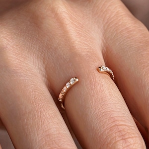 Diamant Offener Ring - Frauen Stapelring - Massiver Gold Ehering - Offener Verlobungsring - 14k Manschettenring - Diamant Schutzring für Sie