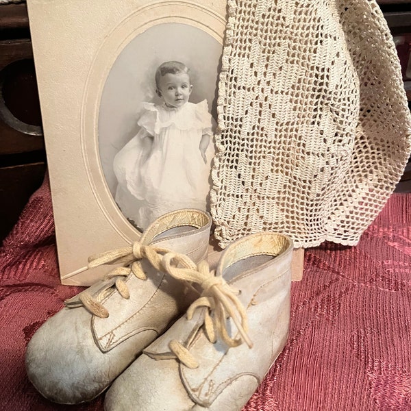 Vintage Baby Shoes,Vintage Memorabilia,Soft Leather Baby Shoes, Shabby Chic Decor,Cottage Vintage Decor