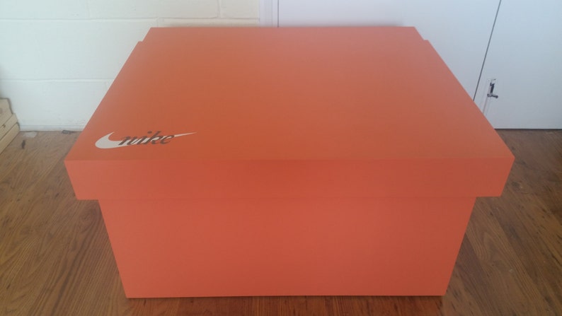 nike trainer shoe box