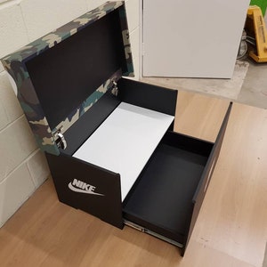 trainer storage nike